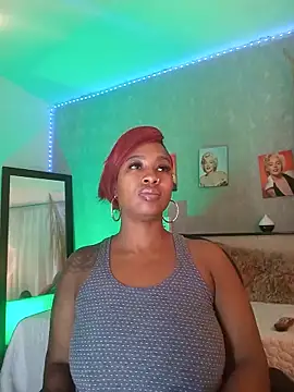 nahiarapalmer19 online show from 09.13.25