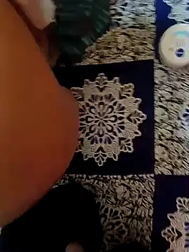 Snapshot of GF_nd_BF_ chatting on 11.28.25 GF nd BF online show from 11.28.25