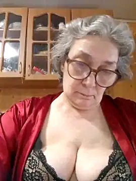 Snapshot of IrinaSweet54 chatting on 05.10.26 IrinaSweet54 online show from 05.10.26