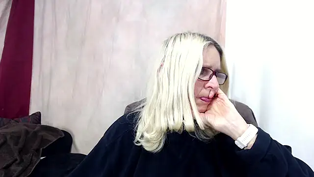 Snapshot of Jean_Saint_Sin chatting on 02.28.26 Jean Saint Sin online show from 02.28.26