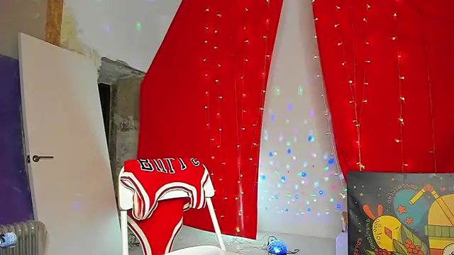 YourSuperModel online show from 12.25.24