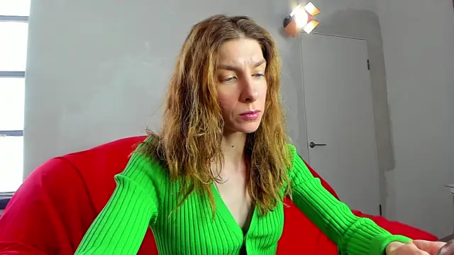 YourSuperModel online show from 02.05.25