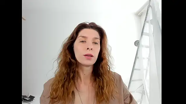 Snapshot of YourSuperModel chatting on 05.08.26 YourSuperModel online show from 05.08.26