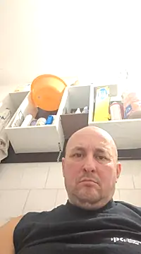 Snapshot of intx800 chatting on 12.16.24 intx800 online show from 12.16.24