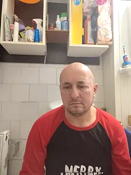 Snapshot of intx800 chatting on 01.03.25 intx800 online show from 01.03.25