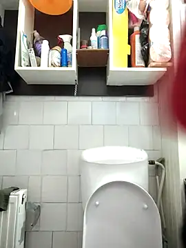 Snapshot of intx800 chatting on 01.08.25 intx800 online show from 01.08.25