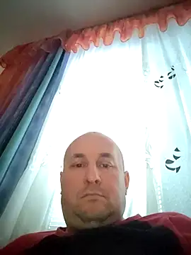 Snapshot of intx800 chatting on 01.18.25 intx800 online show from 01.18.25