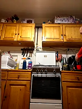 Snapshot of intx800 chatting on 01.20.25 intx800 online show from 01.20.25