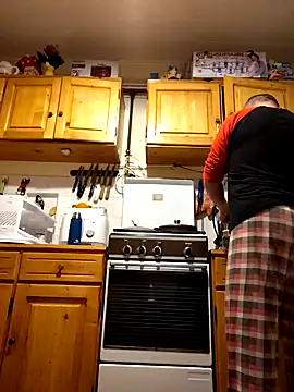 Snapshot of intx800 chatting on 01.21.25 intx800 online show from 01.21.25