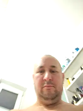 Snapshot of intx800 chatting on 01.23.25 intx800 online show from 01.23.25