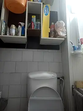 Snapshot of intx800 chatting on 02.24.25 intx800 online show from 02.24.25