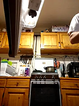 Snapshot of intx800 chatting on 03.18.25 intx800 online show from 03.18.25