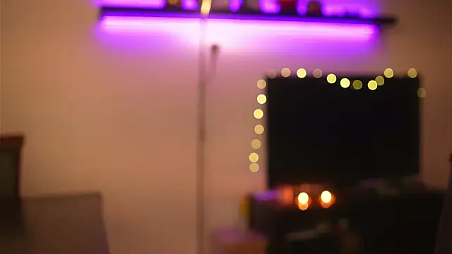 Bellis Perenis online show from 12.04.24