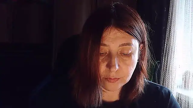 Snapshot of FiireTaliia chatting on 02.20.25 FiireTaliia online show from 02.20.25