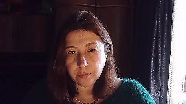 Snapshot of FiireTaliia chatting on 03.12.25 FiireTaliia online show from 03.12.25