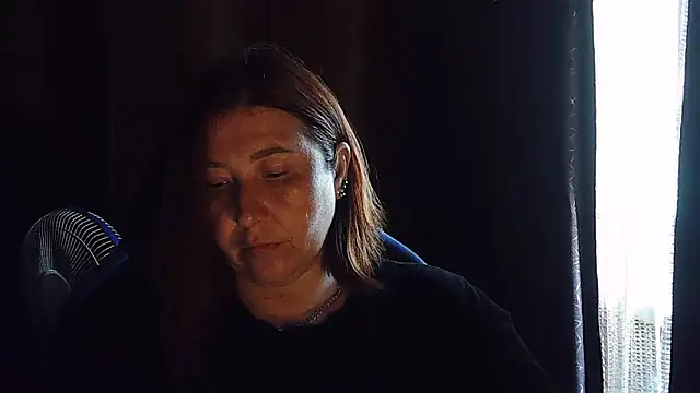 Snapshot of FiireTaliia chatting on 09.09.25 FiireTaliia online show from 09.09.25