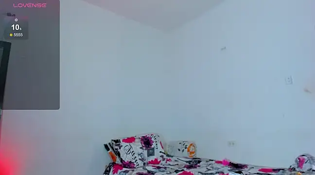 Snapshot of tisaya_8 chatting on 02.19.25 tisaya 8 online show from 02.19.25