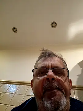 Snapshot of axecoman60 chatting on 01.14.25 axecoman60 online show from 01.14.25