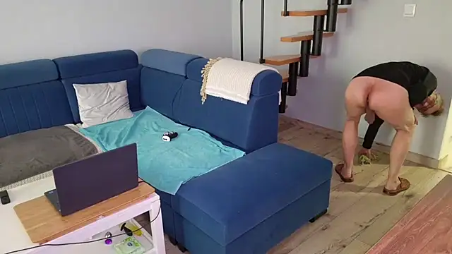 Snapshot of axecoman60 chatting on 03.11.25 axecoman60 online show from 03.11.25