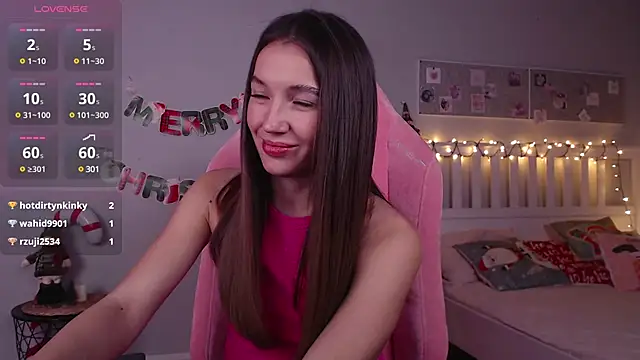 Bellla Haddid online show from 12.15.24