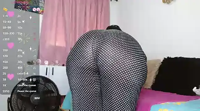 Snapshot of scarlett__morgan chatting on 02.10.25 scarlett  morgan online show from 02.10.25