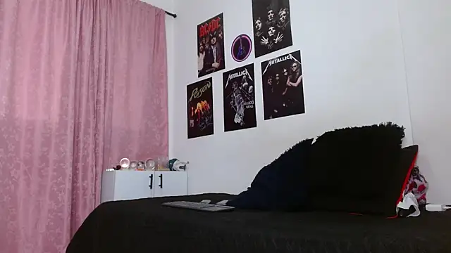 Snapshot of scarlett__morgan chatting on 10.11.25 scarlett  morgan online show from 10.11.25
