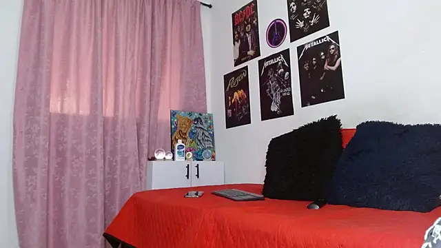 scarlett  morgan online show from 11.21.25