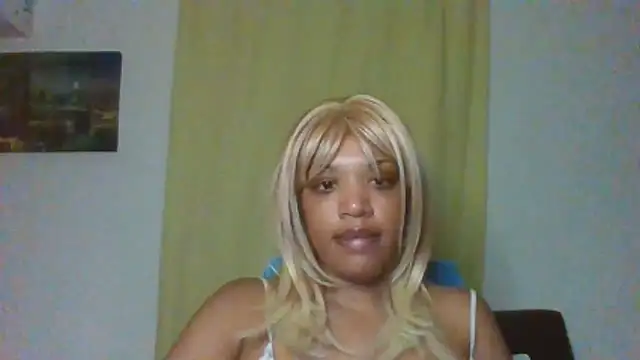 Snapshot of thekelliecapri chatting on 05.23.26 thekelliecapri online show from 05.23.26