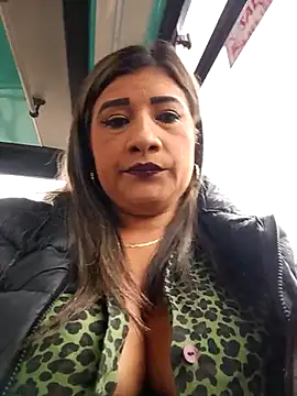 Snapshot of Hannahcandyy chatting on 03.05.25 Hannahcandyy online show from 03.05.25