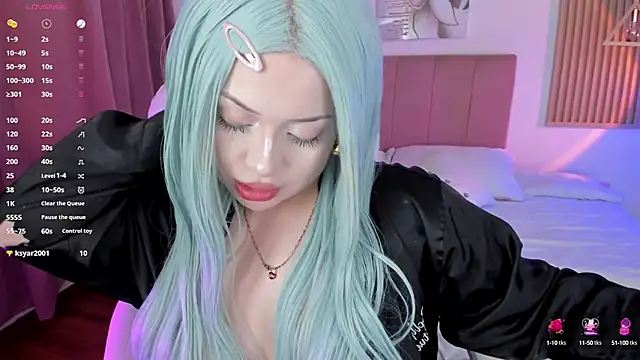 Kendall Bunnyy online show from 02.14.25