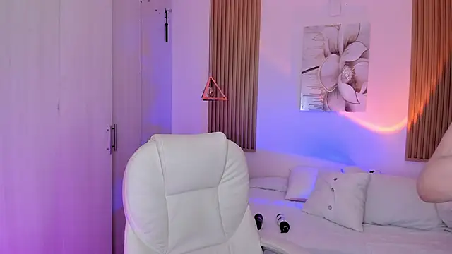 Kendall Bunnyy online show from 03.06.25