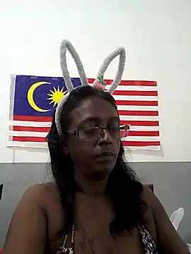 mamakarma1403 online show from 11.18.25