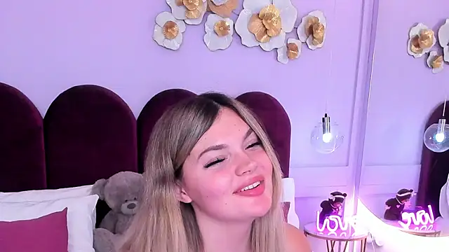 ZaraBloom online show from 12.23.25