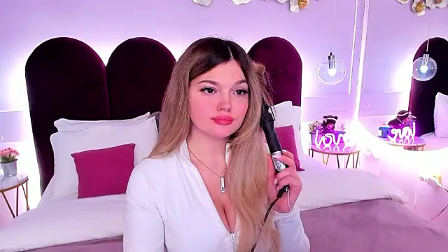 ZaraBloom online show from 03.09.26