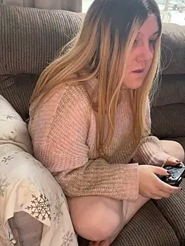 PuckBunny17 online show from 01.19.25