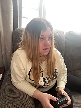 PuckBunny17 online show from 01.24.25