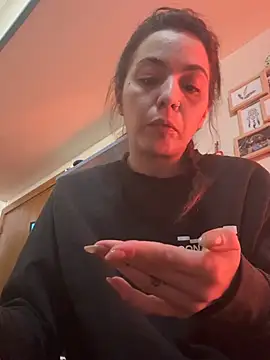 Snapshot of kattleya1407 chatting on 02.19.26 kattleya1407 online show from 02.19.26