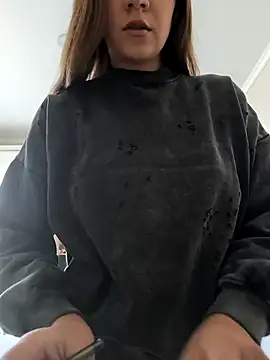 Snapshot of AliceBrayan chatting on 09.11.25 AliceBrayan online show from 09.11.25