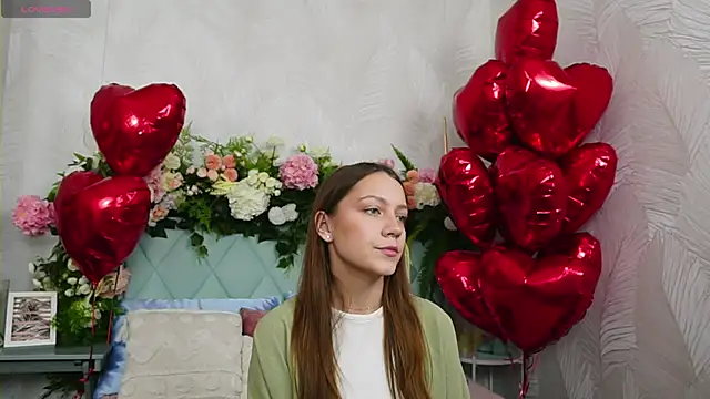 Snapshot of AliceBrayan chatting on 02.14.26 AliceBrayan online show from 02.14.26