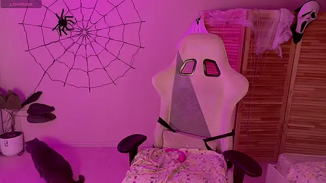 Miss Mia Murr online show from 11.16.25