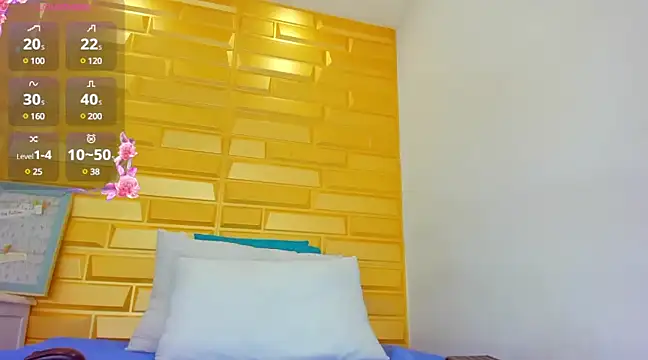 Snapshot of ebony_beckyy chatting on 02.06.25 ebony beckyy online show from 02.06.25