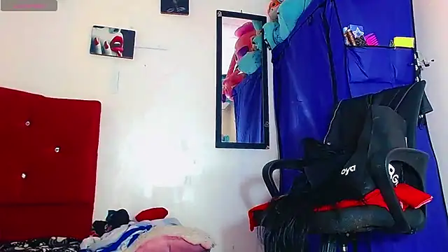 nicol gill  online show from 02.11.25