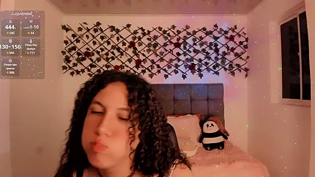 Lilith Miller21 online show from 11.28.25