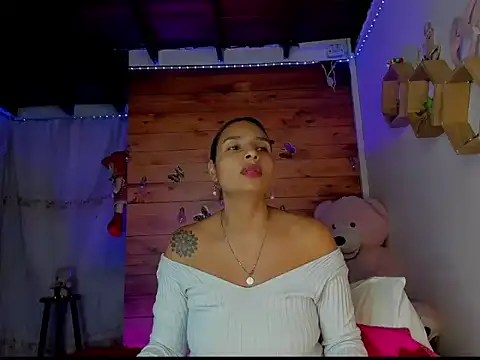 Snapshot of mykaelahoney chatting on 01.14.26 mykaelahoney online show from 01.14.26