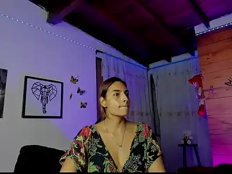 Snapshot of mykaelahoney chatting on 02.10.26 mykaelahoney online show from 02.10.26