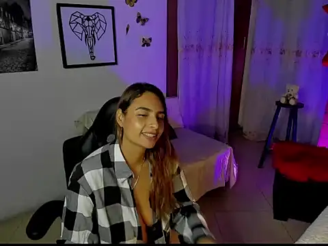 Snapshot of mykaelahoney chatting on 02.24.26 mykaelahoney online show from 02.24.26