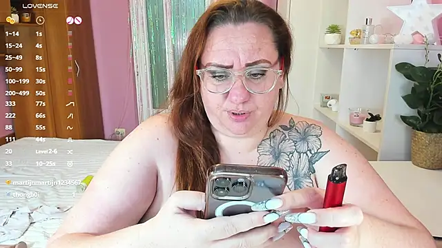 Snapshot of lovely_adelle chatting on 12.04.24 lovely adelle online show from 12.04.24