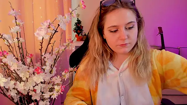 Diana Flower online show from 03.19.25