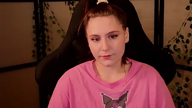 Snapshot of Diana_Flower chatting on 02.11.26 Diana Flower online show from 02.11.26