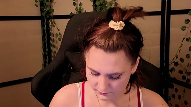 Snapshot of Diana_Flower chatting on 02.12.26 Diana Flower online show from 02.12.26